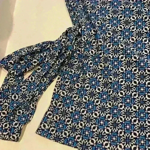 Alfani wrap tie sleeveless top blue pattern med - Picture 5 of 11